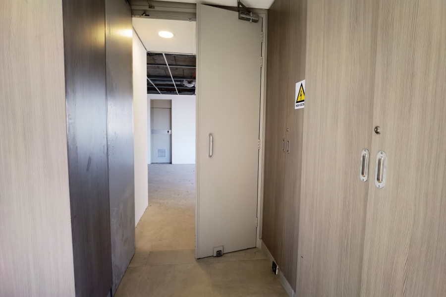 To Let commercial Property for Rent in Rondebosch Western Cape